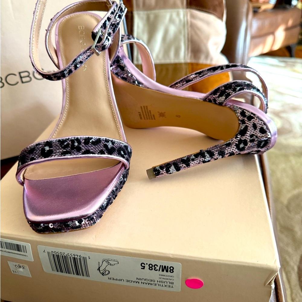 BCBG sandals NWT
